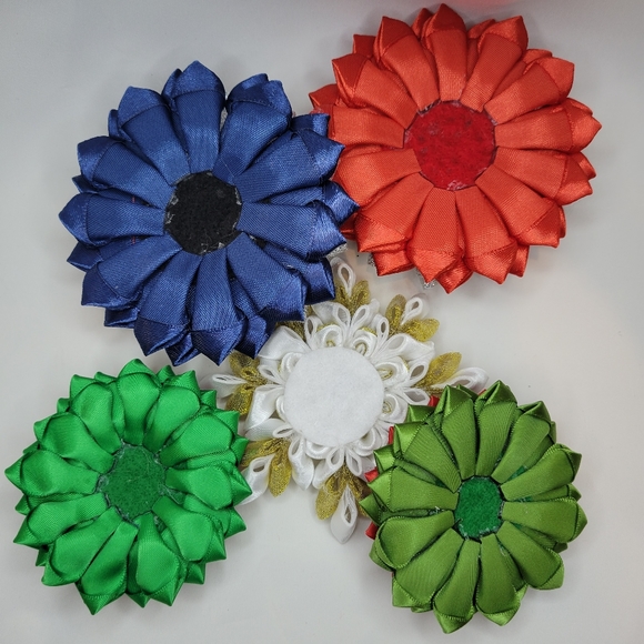 Unfinished DIY Chrismas Hair Bows or Pins, 12 pc - Picture 6 of 10